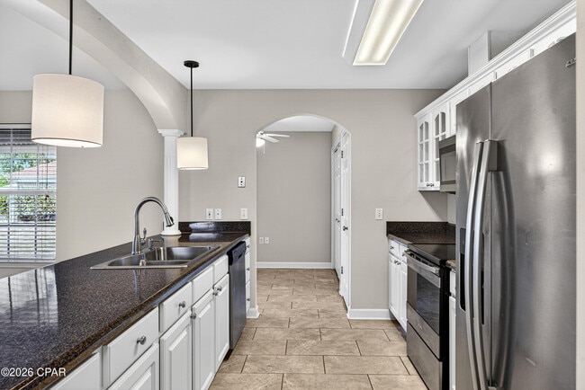 Building Photo - 114 Lakeridge Dr