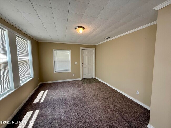 Building Photo - 2131 Thelma St