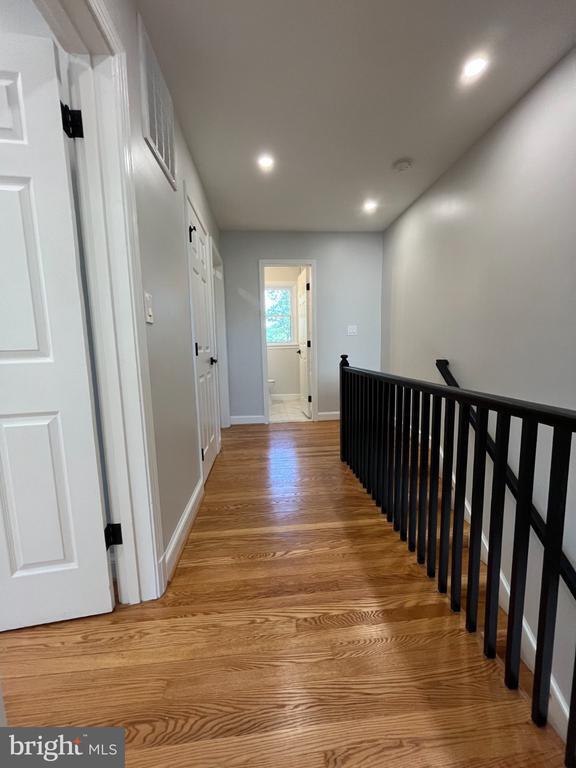 Building Photo - 327 Whittier St NW