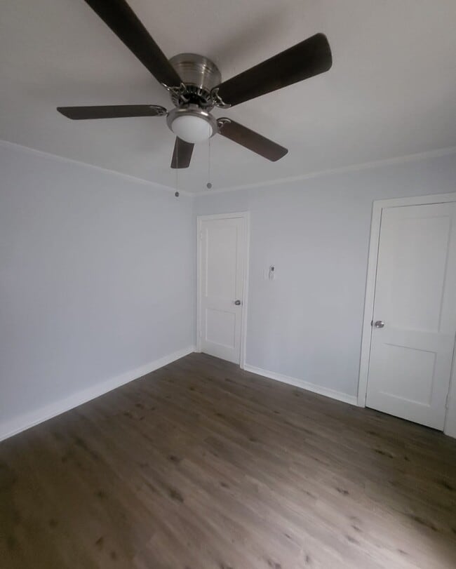 Building Photo - 954 Winn St