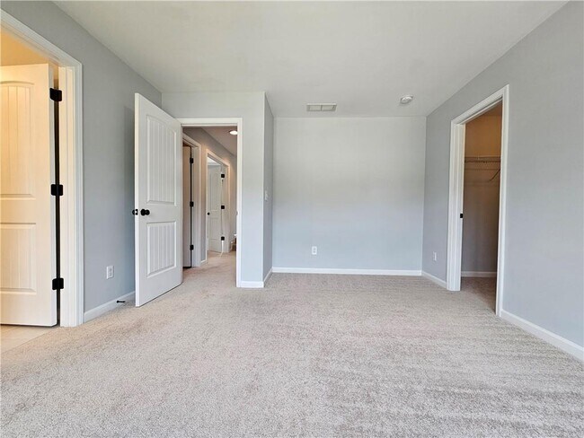Building Photo - 3218 Leyden Ct