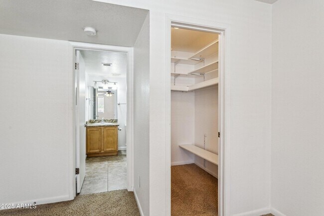Building Photo - 5995 N 78th St