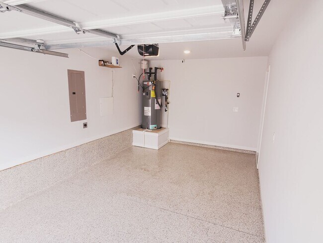 Building Photo - Newly Constructed 4bd/3.5ba Minutes From Airport and Under 2 Mi. From Downtown Hapeville!
