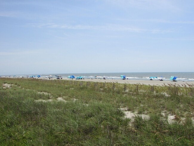 Building Photo - 3 Bedroom 2 Bathroom with a  Bonus Room  House in Winding River Plantation