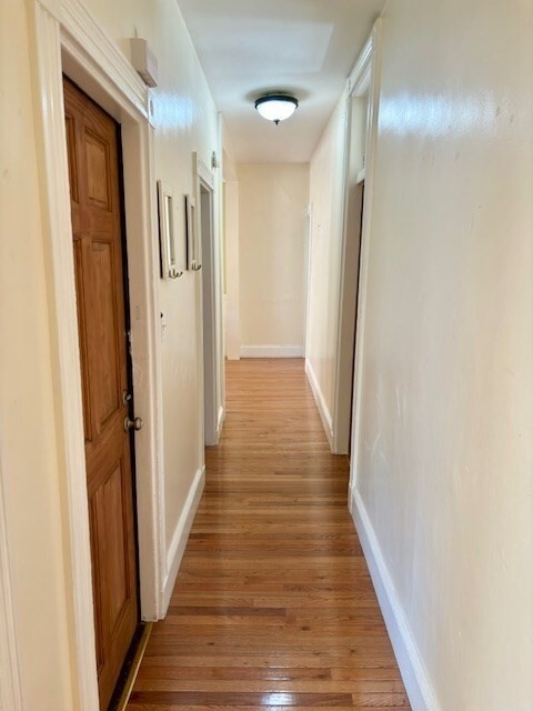 Building Photo - 46 Aspinwall Ave