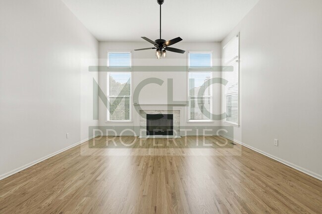 Building Photo - 15239 Goodman St