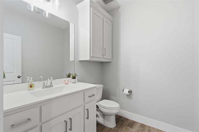 Building Photo - 7217 Mantle Rdg Dr