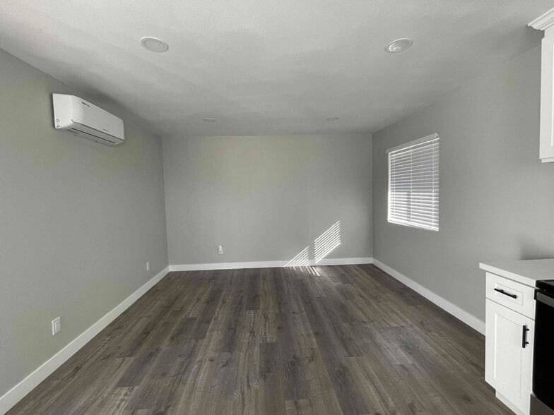 Building Photo - 12080 Silicon Ave