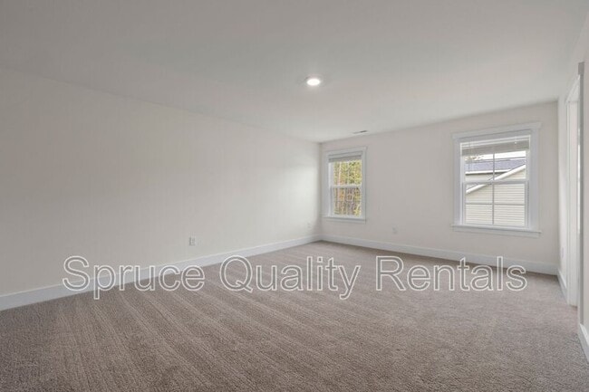 Building Photo - 4004 Upshur Ct