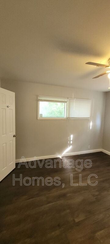 Building Photo - 11214 Crystal Ave