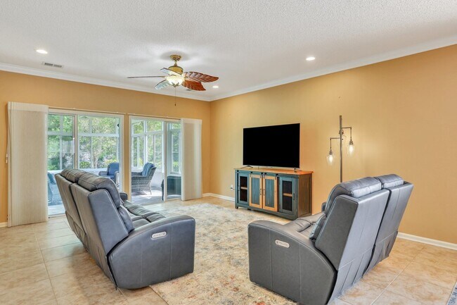 Building Photo - "Charming 2 Bed, 2 Bath with Den Rental Home in Sun City, SC - Spacious and Inviting!"
