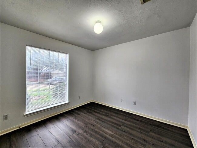 Building Photo - 4011 Teal Run Meadows Dr