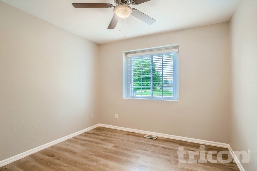 Building Photo - 5704 W 16th St Ln