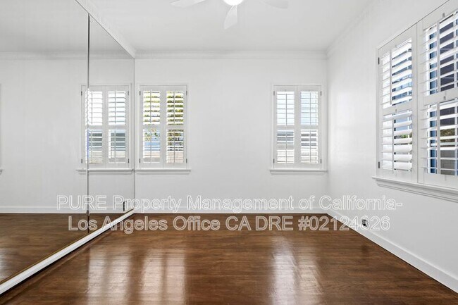 Building Photo - 1534 S Hayworth Ave
