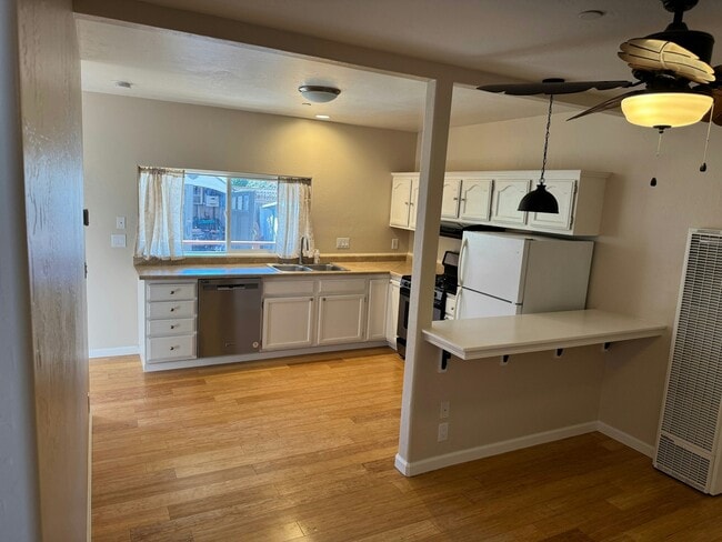 Building Photo - 783 S Branciforte Ave