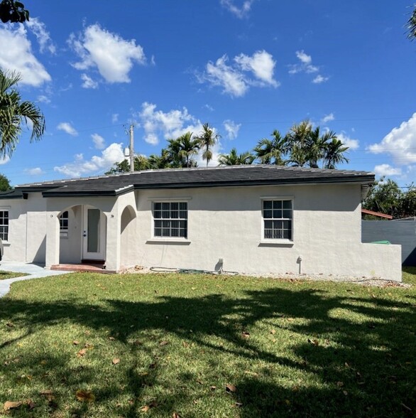 Primary Photo - 7415 SW 31st St