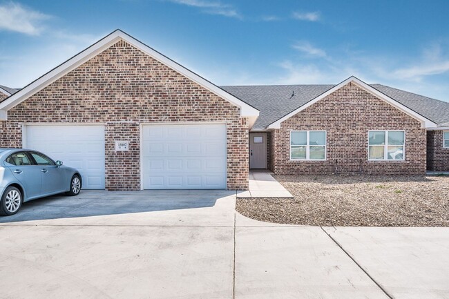 Building Photo - 13987 Periwinkle Dr