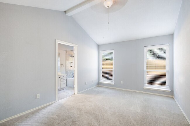 Building Photo - 128 Overbrook Dr