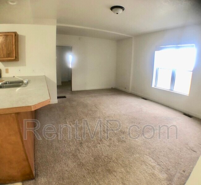 Building Photo - 5306 E Broomfield St