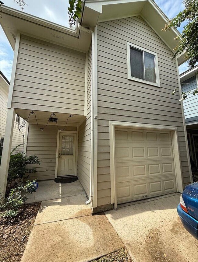 Building Photo - 1204 Andrews St