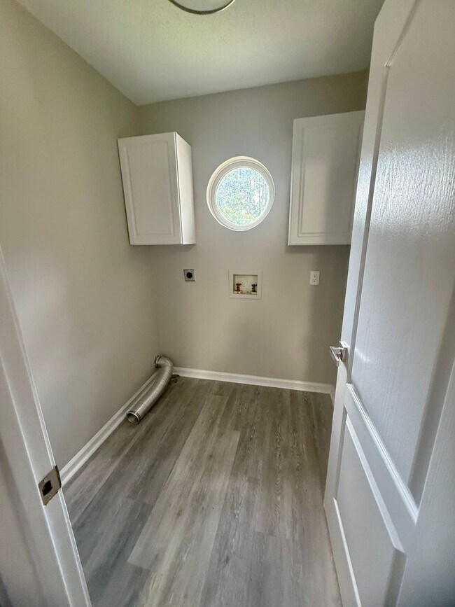 Building Photo - Copper Village Pooler