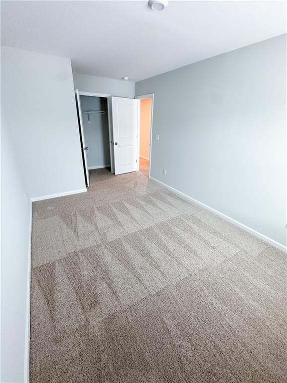 Building Photo - 493 Crown Dr