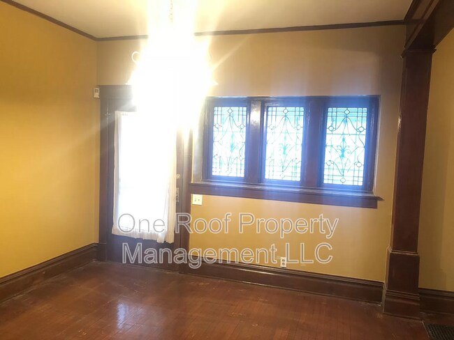 Building Photo - 2635 Victor St