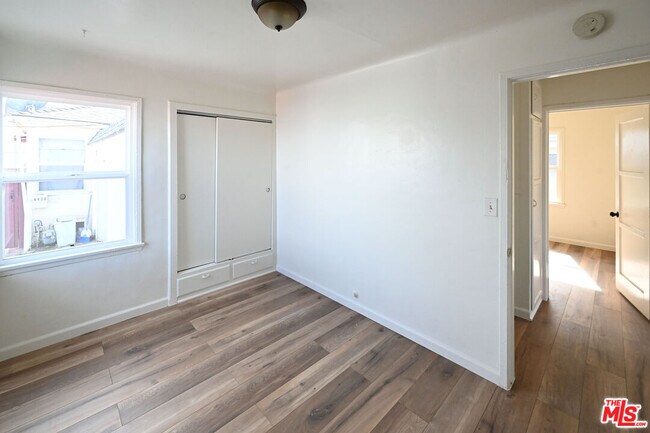 Building Photo - 4430 W 134th St