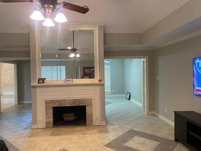 Building Photo - 2907 Stonewall Ct