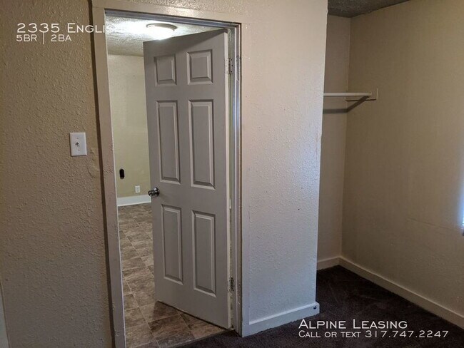 Building Photo - Short Commute to Downtown & Fountain Square!