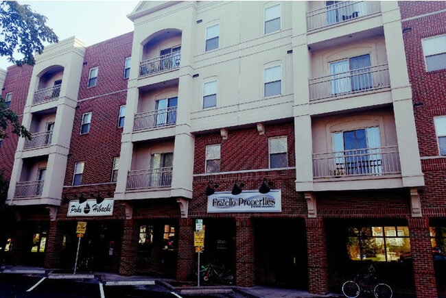 Building Photo - State Street Commons