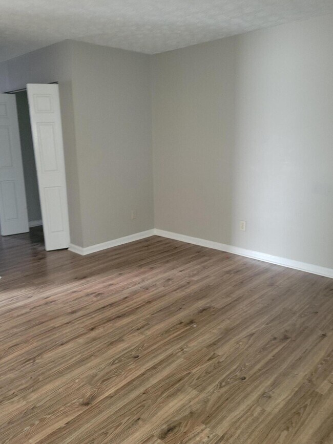 Building Photo - 201 Joey Way