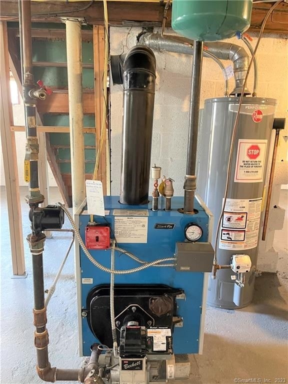 Newer oil furnace - 10 Treadwell St