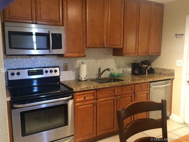 Building Photo - 5730 SW 37th St