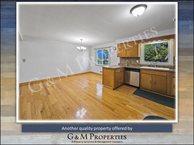 Building Photo - Rare 3/4 Bedroom in Gates/Chili School Dis...