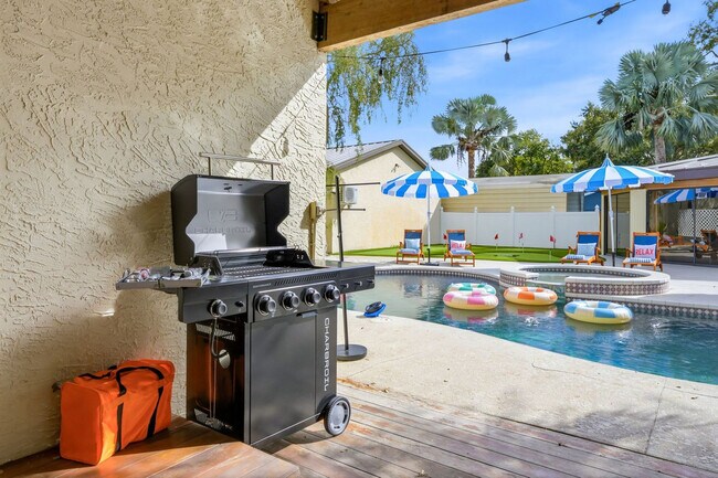 Building Photo - 11988 117th St N