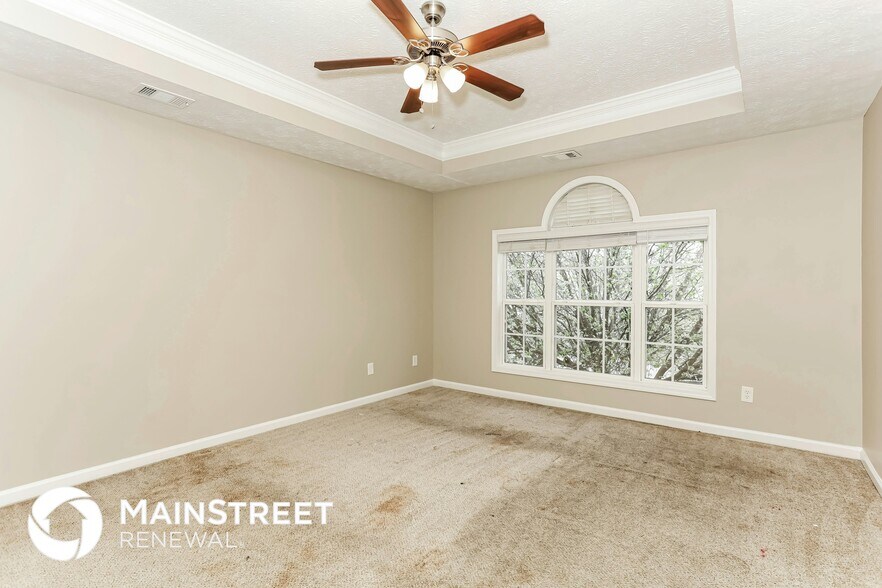 Building Photo - 1345 Kent Manor