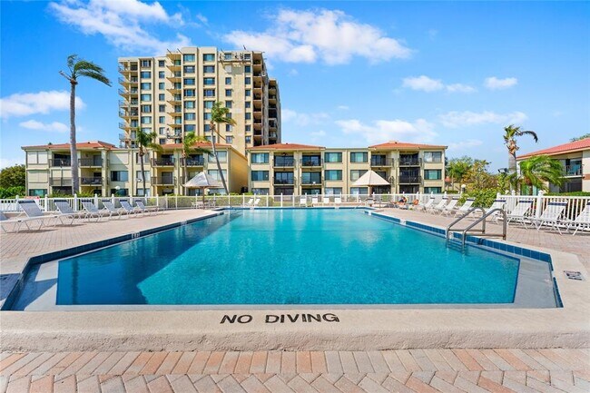 Building Photo - 6268 Palma Del Mar Blvd S