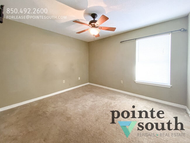 Building Photo - 21846 Mahan Dr