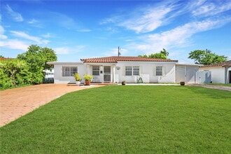 Building Photo - 7435 SW 34th St