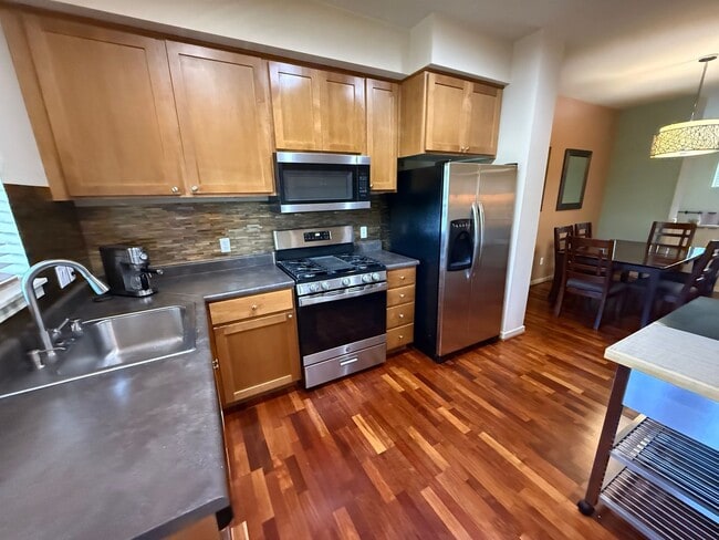 Building Photo - Experience Comfortable Living at The Camde...