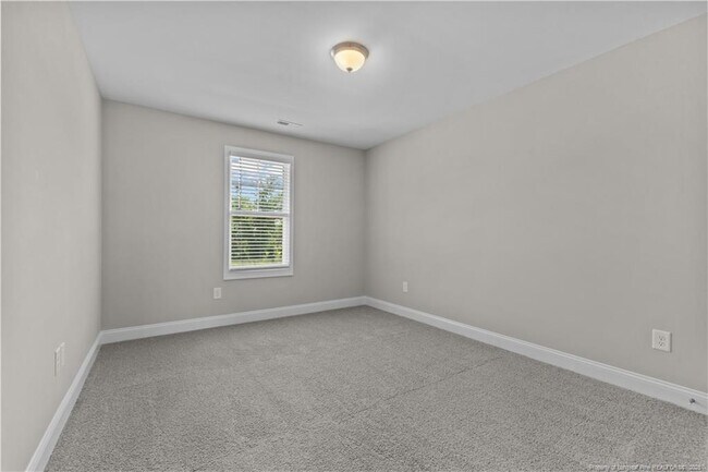 Building Photo - 283 Leach Crk Dr