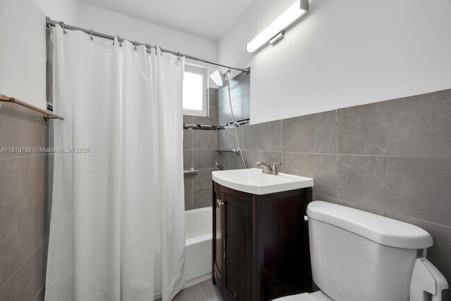 Building Photo - 6700 SW 62nd Ct