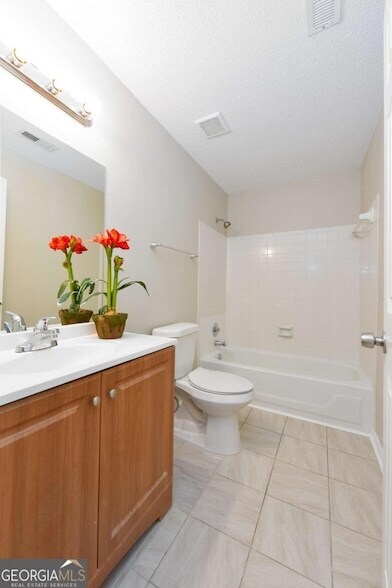 Building Photo - 1575 Watercrest Cir