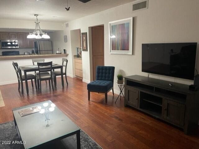 Building Photo - 1920 W Lindner Ave