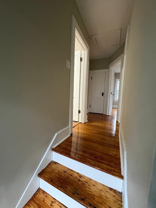Building Photo - *Pending* Updated 3-Bedroom, 1.5-Bathroom Home – $1,375/Month | Accepting Section 8