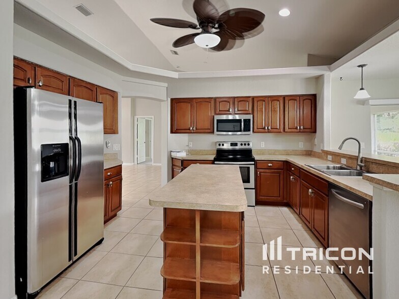 Building Photo - 8284 Caruso Ln