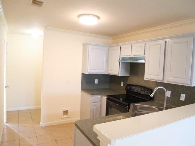 Building Photo - 11802 Greenshire Dr