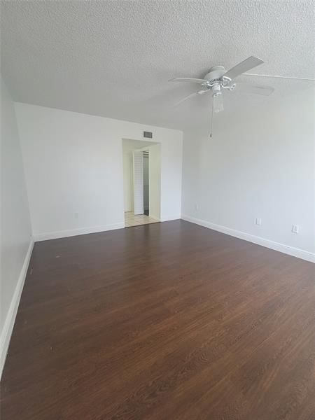 Building Photo - 4374 NW 9th Ave
