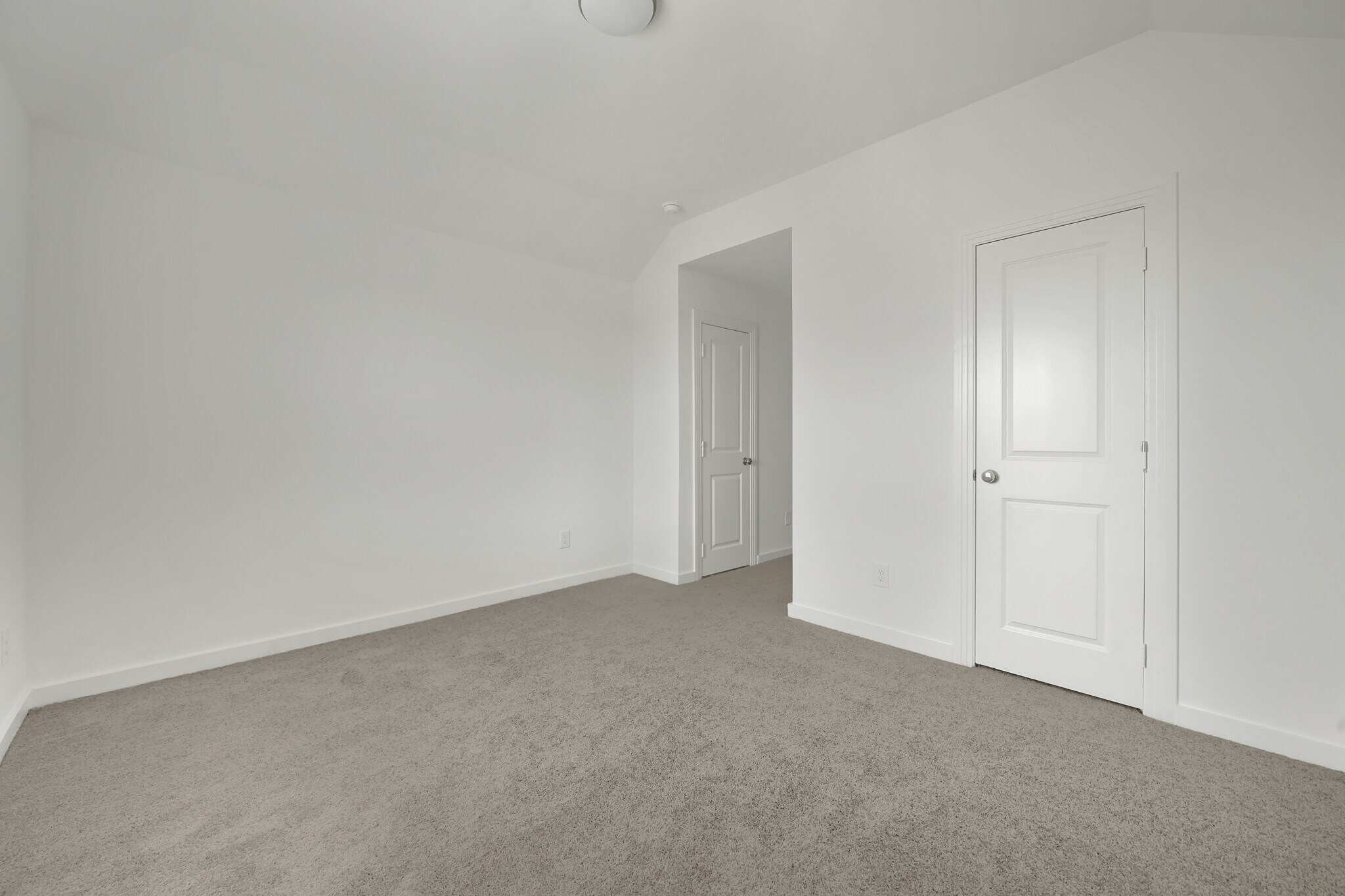 Building Photo - 3729 Paradise Way